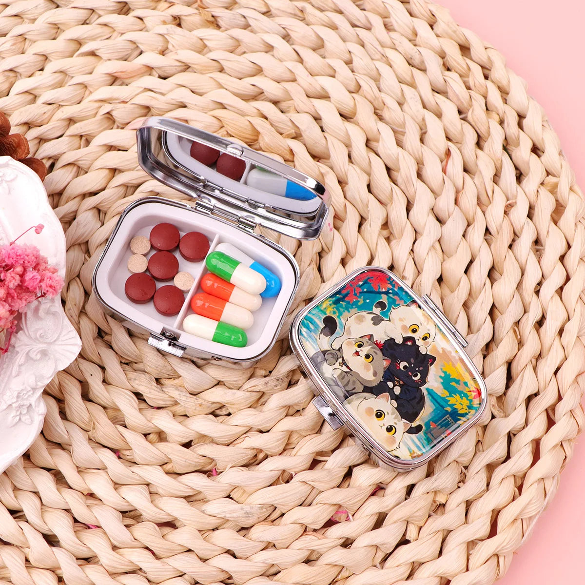 It seems like there is no product description to work with, only images. Please provide a description of the item for a suitable product name to be crafted.