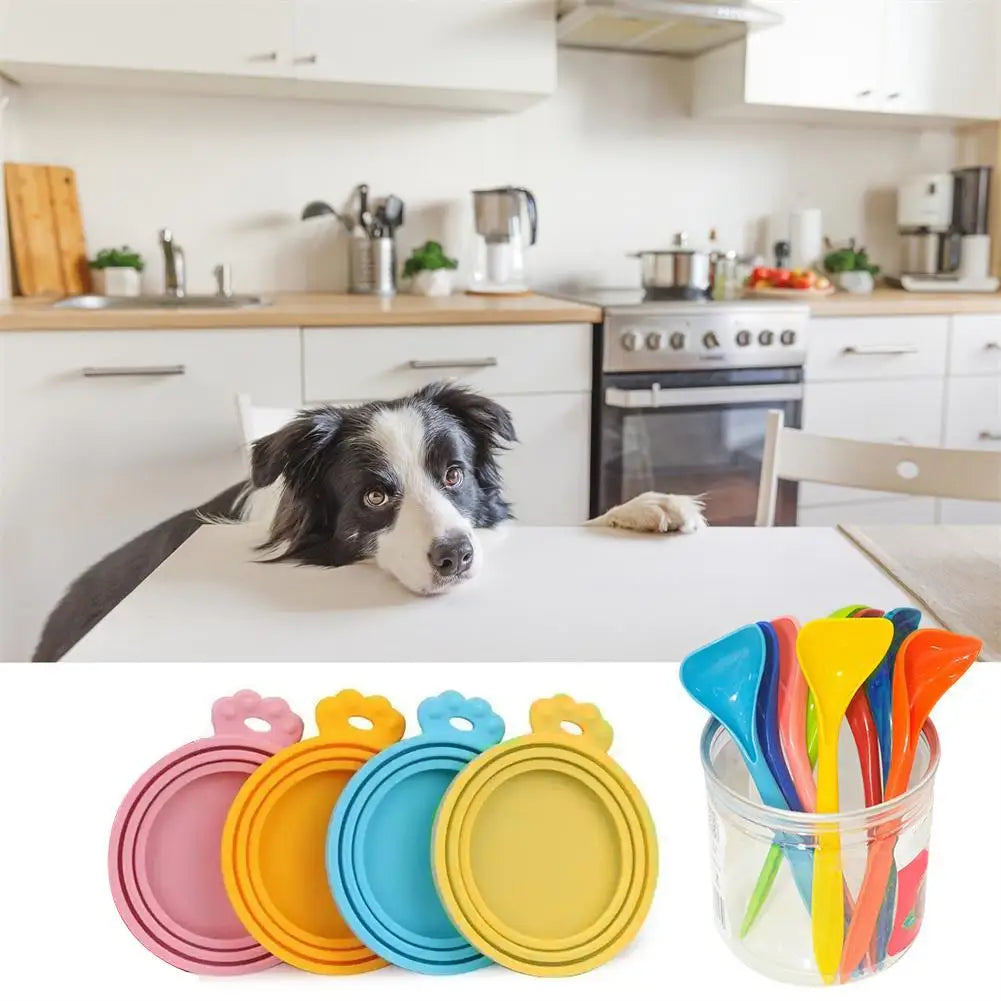 A set Reusable Pet Food Can Cover and Spoon Portable Dogs Cat Storage