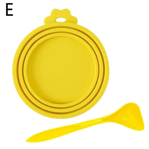 A set Reusable Pet Food Can Cover and Spoon Portable Dogs Cat Storage